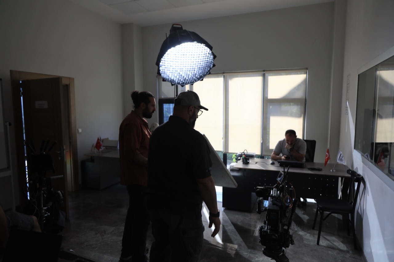 Set çalışmasından bir kare
